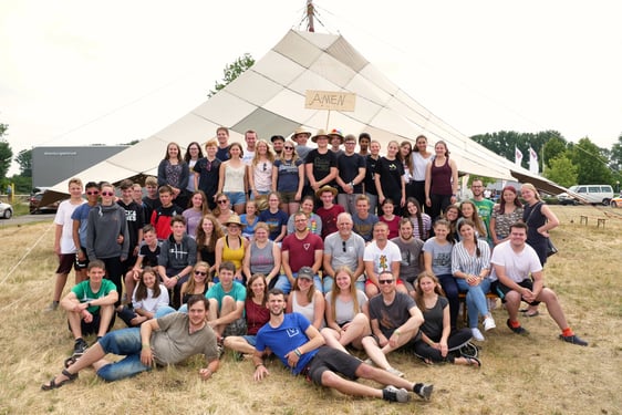 2019 beim Badentreff: Knapp 70 Jugendliche und junge Erwachsene aus Spielberg und Langensteinbach waren letztes Jahr bestens gelaunt!